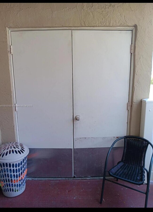 Photo - 18870 NW 57th Ave Unidad 108