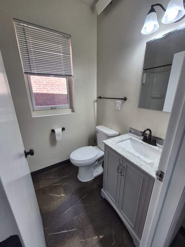 Photo - 301 N Riverfront Dr Unit 301