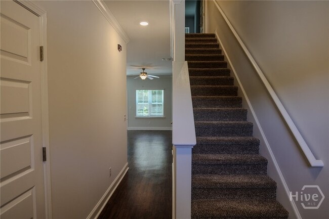 121 Horizon Ln