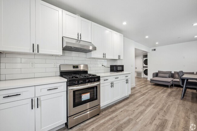 Photo - 3437 S Catalina St