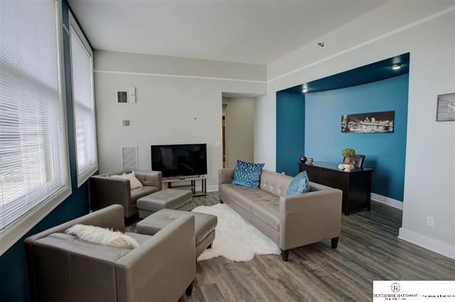 Photo - 300 S 16th St Unidad 1001