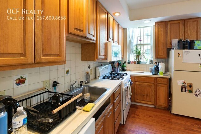 Photo - Three Bedroom Graduate Hospital Apartment Unidad 1