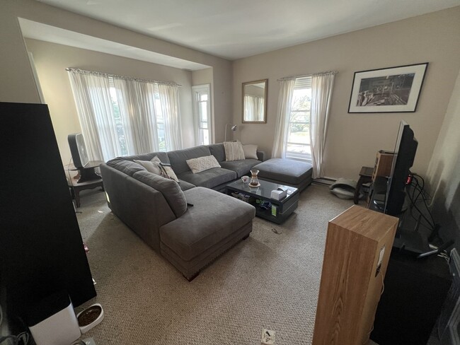 Photo - 18 Webster St Apartment Unit 2