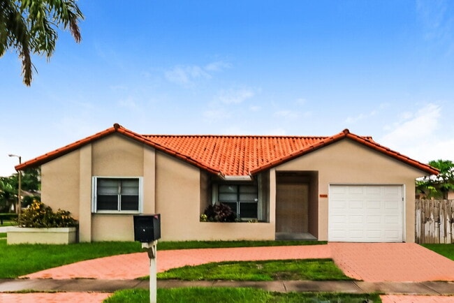 Building Photo - 10495 SW 68th St