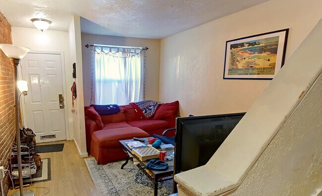 Photo - 78 Hammond St Unit 1