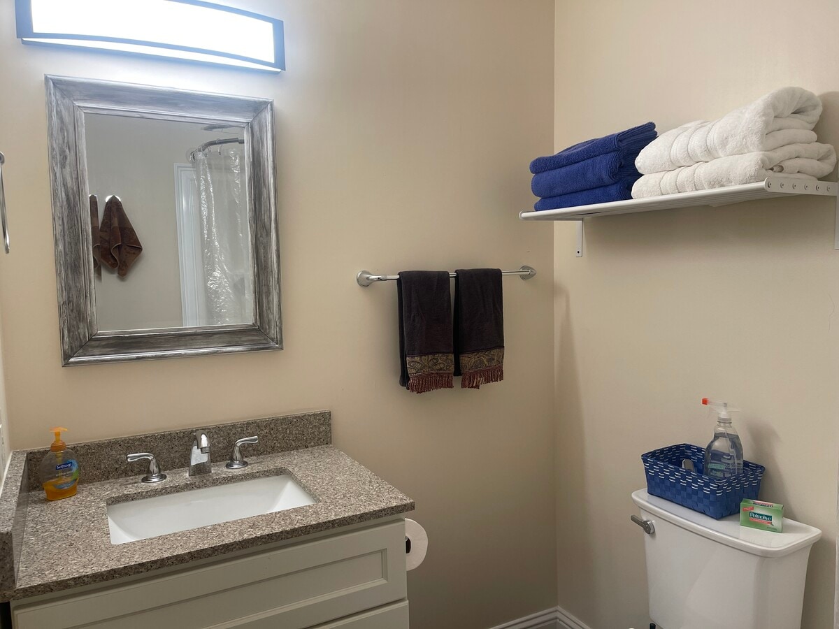 Photo - 301 Nottingham Dr