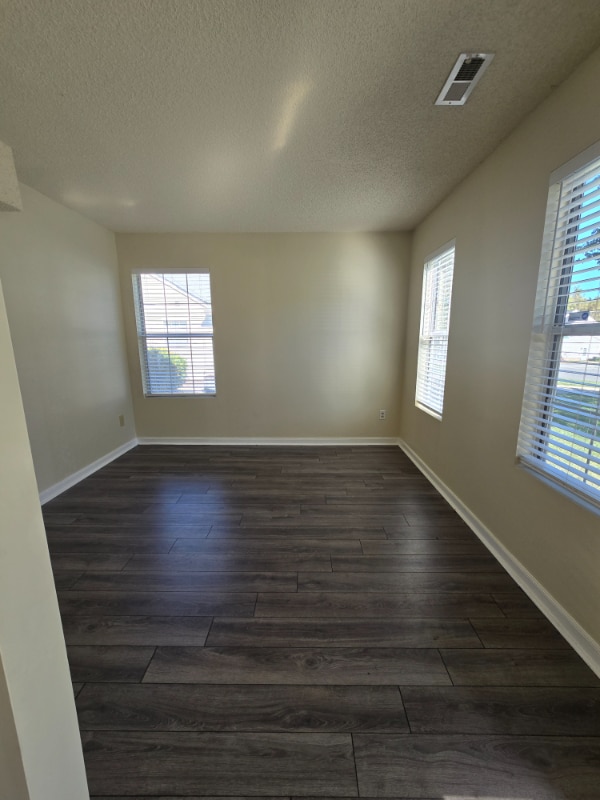 Photo - 3306 Clearview Dr