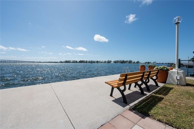 Photo - 1925 Brickell Ave Condo Unit D404