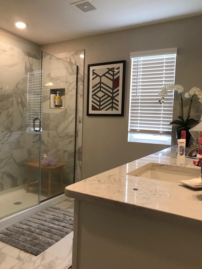 Photo - 1107 Sugarwood St