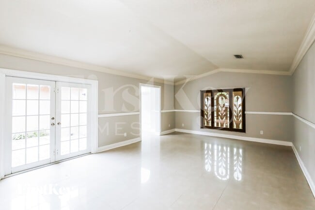 Photo - 17023 SW 149th Pl