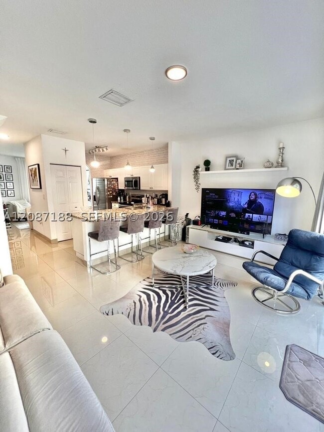 3355 NE 13th Cir Dr Unit 105-28