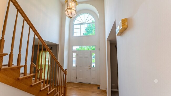 Photo - 1925 Danube Way