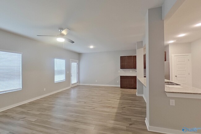 Photo - 7210 Chatfield Wy NW