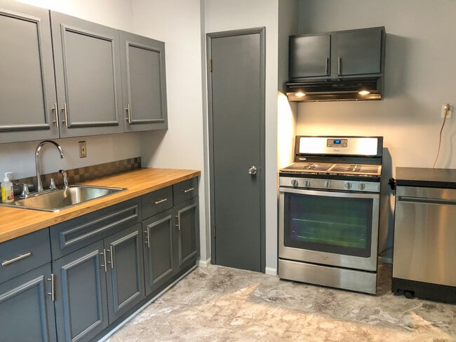 Photo - 12160 Bennington Pl