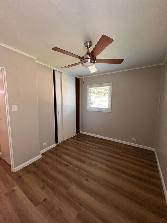 Photo - Comfortable 3-Bedroom Home with Large Yard and Convenient Location