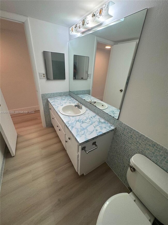 4880 NW 22nd St Unit 110