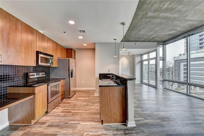 Photo - 923 Peachtree St NE Unit 738