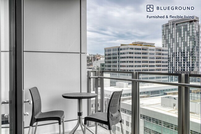 Photo - 602 Terry Ave N Unidad FL12-ID635