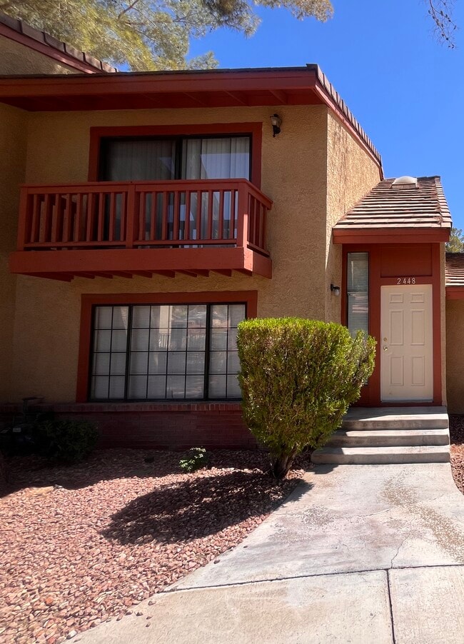 Photo - 2448 Pickwick Dr
