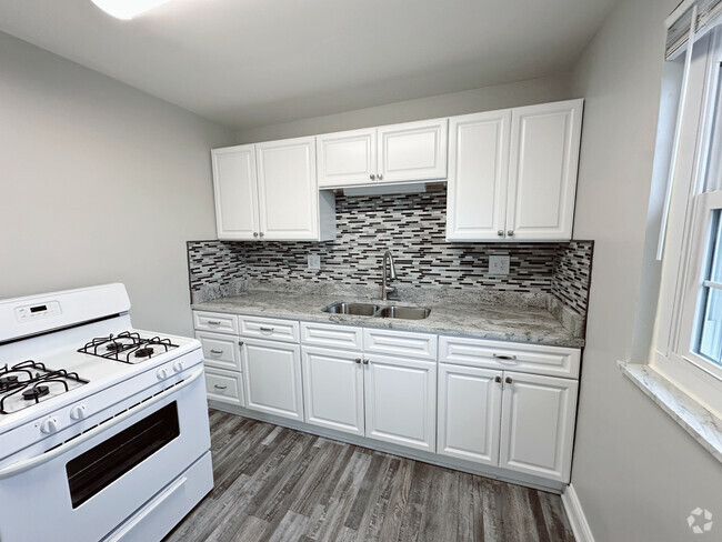 Building Photo - 1621 Burney Ln Rental