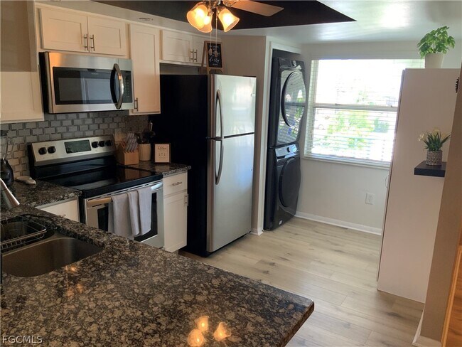 Photo - 839 SW 48th Terrace Unit 205