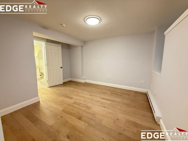 Photo - 7 Sparhawk St Unit 1