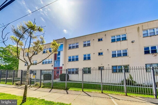 Photo - 5045 Call Pl SE Unidad 102