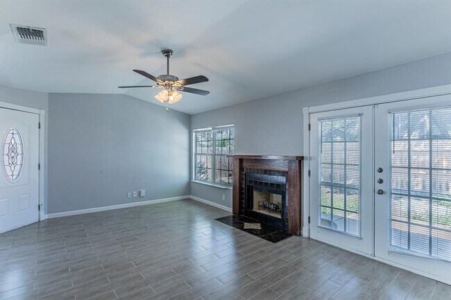 Photo - 9411 Valley Moss