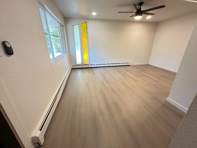 Photo - 1216 Maple St Unidad 1