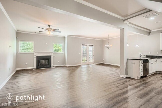 Photo - 3 br, 2.5 bath House - 1965 Newfort Drive ...