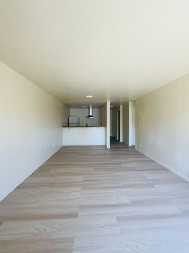 Photo - 5438 Holland St Unit 6