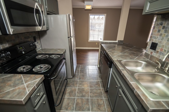 Kitchen - Bienville Apartments