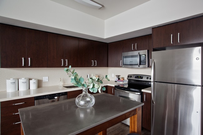Building Photo - Savier Street Flats Rental