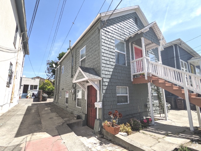 Building Photo - 440 48th St Unit 0 Rental