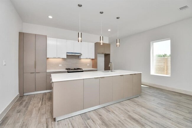 Photo - 4025 Boho Ln
