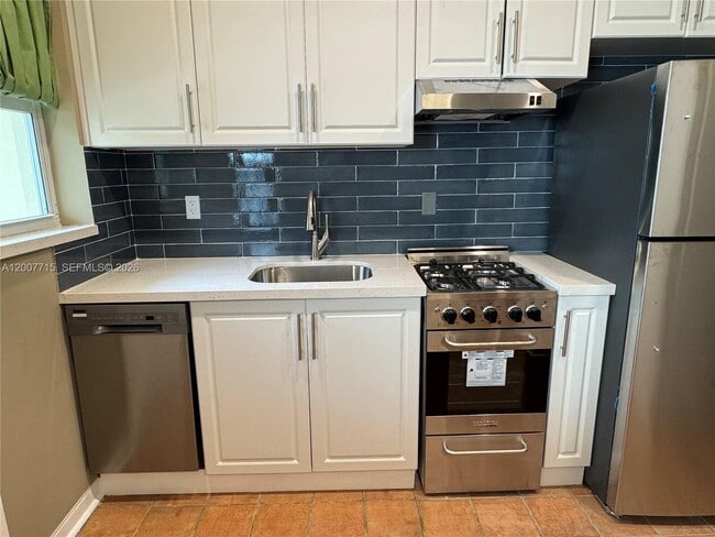 Photo - 725 NE 91st St Unit 1D