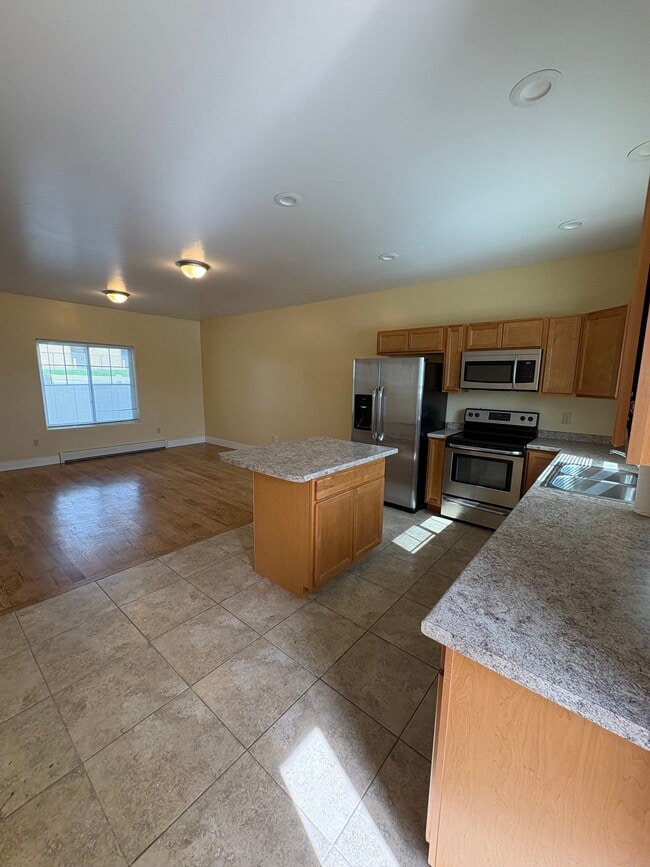 Building Photo - 421 S Washington St Unit C Rental