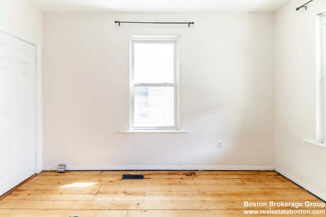 Photo - 20 Howell St Unit 2