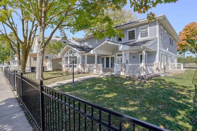 Photo - 504 E Church St