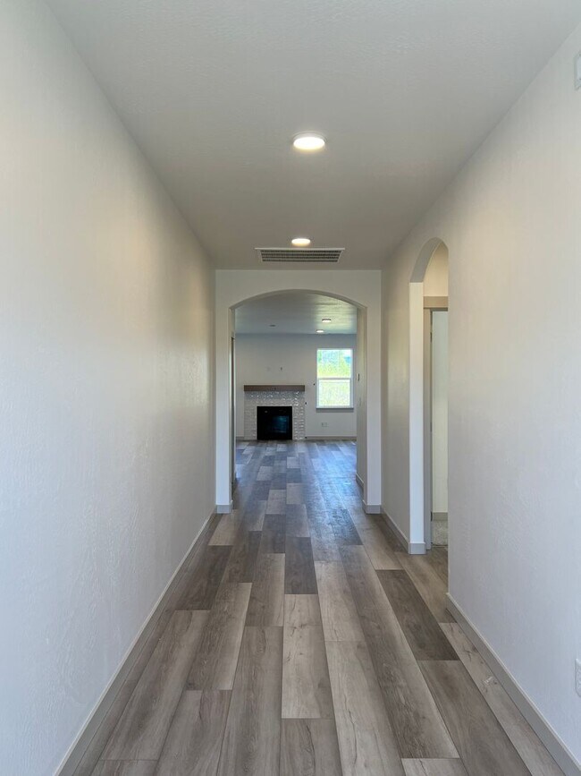 New Construction 3 bed, 2 bath home in E... House Rental in Medford