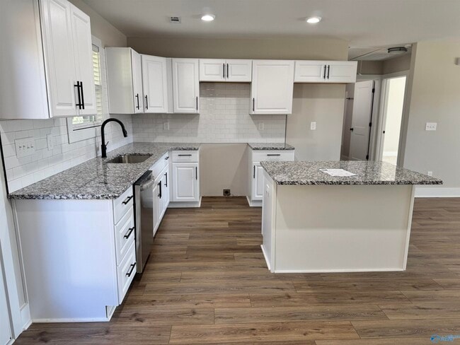 Photo - 2716 Winchester Rd NW