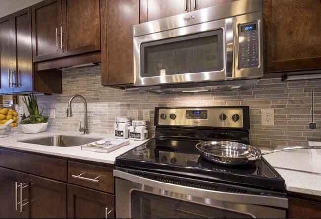 Building Photo - 2910 Milam St Unit 1202