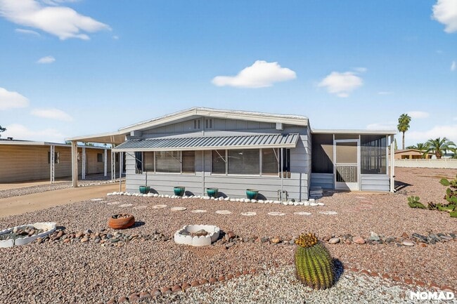 Building Photo - 8136 E Cactus Dr