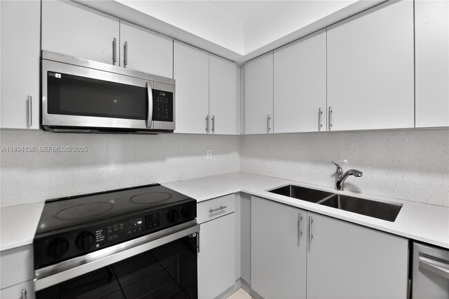 Photo - 7001 NW 15th St Unit 7001