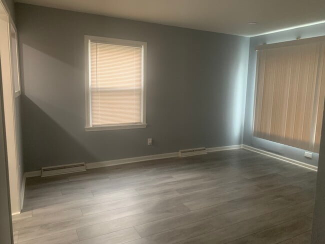 Living room - 11055 Chapp Ave