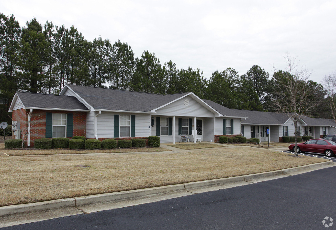 Eagle's Nest - Eagle's Nest Apartments