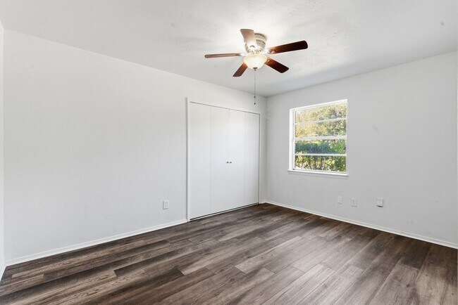 Photo - Amazing in Arlington