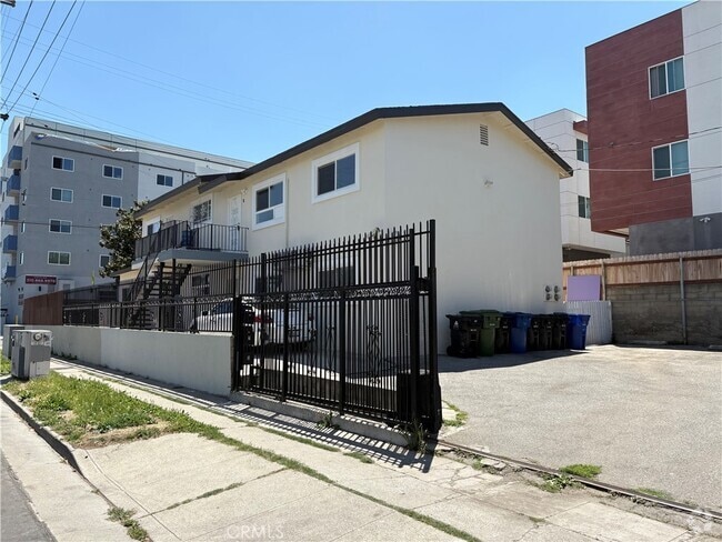 Building Photo - 1103 S Hobart Blvd Unit 2-2 Rental