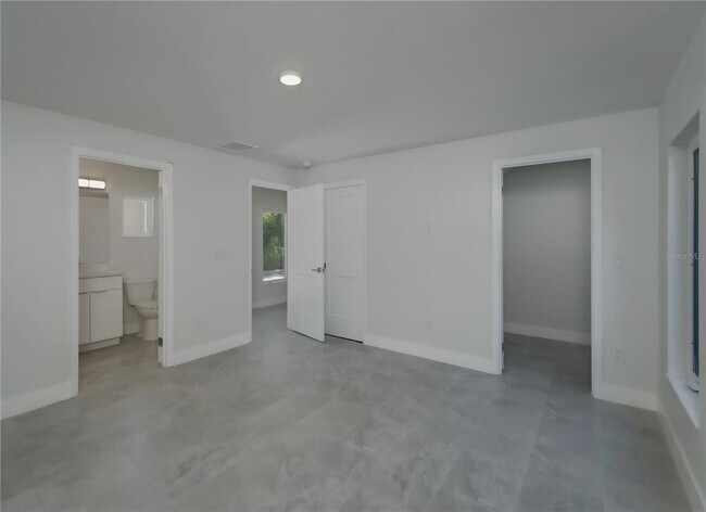 Photo - 310 Hibiscus St