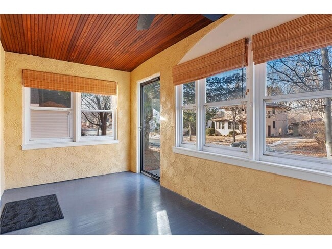 Photo - 445 Upton Ave S